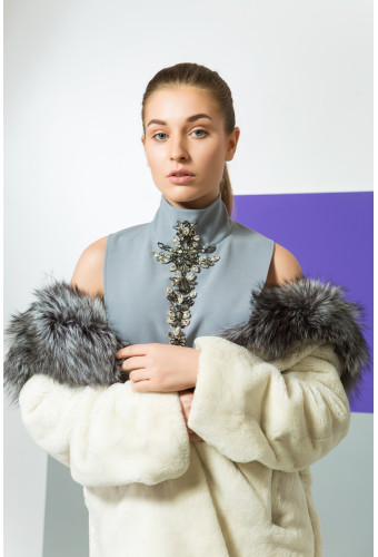 Манишка CRYSTAL серого цвета