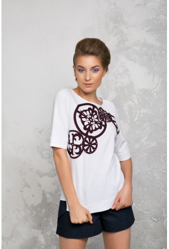 Футболка с оригинальным принтом