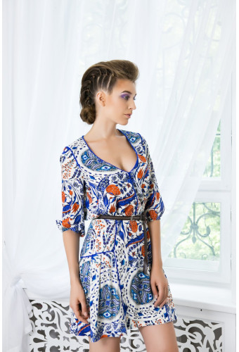 Платье с оригинальным принтом