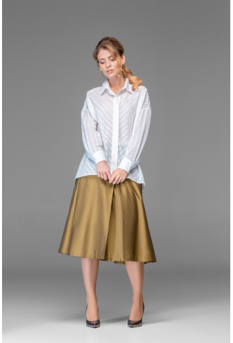 Блуза белая с серебром